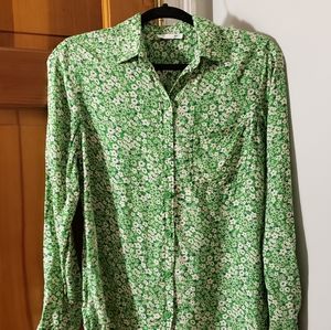 Beach Lunch Lounge Women's Green with White Allover Florals Button Up Long Sleev